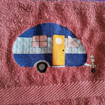 Vollstickdatei Camping 2024